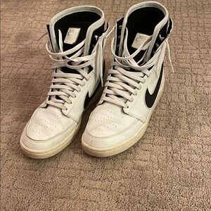 Nike High-Top Sneakers in White and Black (men’s 9)